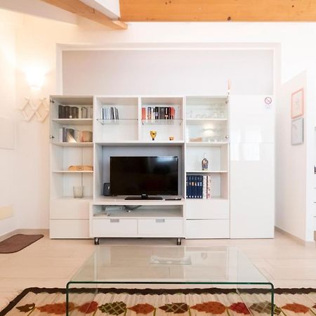 Mansarda Cola Appartement Milaan Buitenkant foto